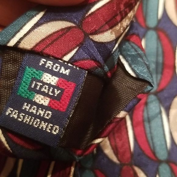 100% Pure Silk Multicolored Valentino Pietro Geometric Print Tie Wine Green Blue - Picture 6 of 7